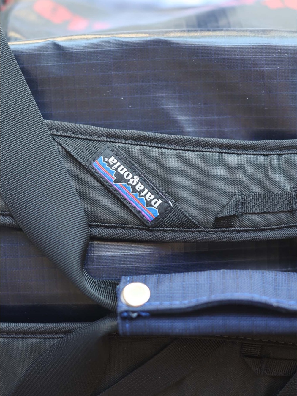 Patagonia Navy and Black Duffel with Red 40L limited Older Version - Picture 5 of 10